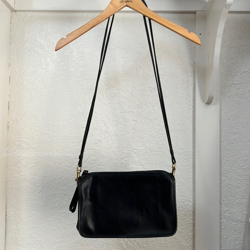 Coach vintage navy leather crossbody